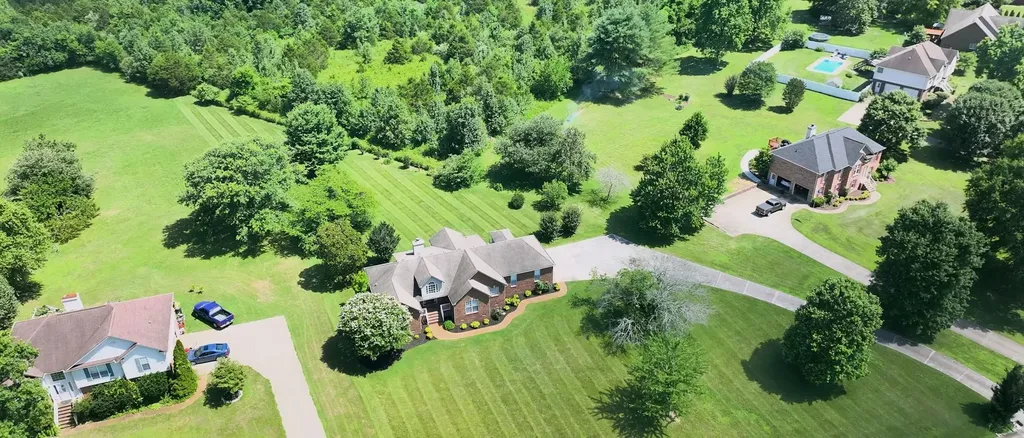 817 Rands Way Columbia TN 38401