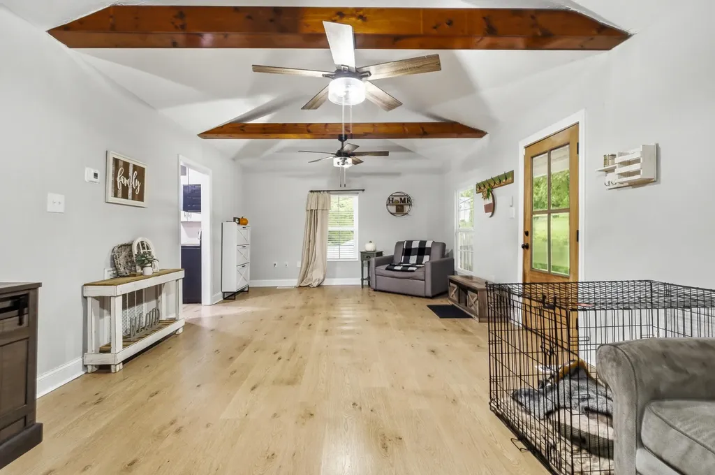 4712 Strawberry Plains Pike Knoxville TN 37914