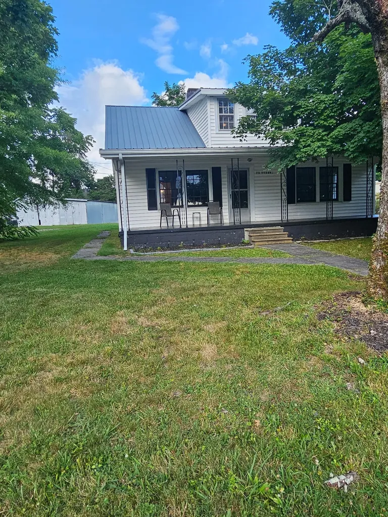 70 Yvonne Avenue Crossville TN 38555