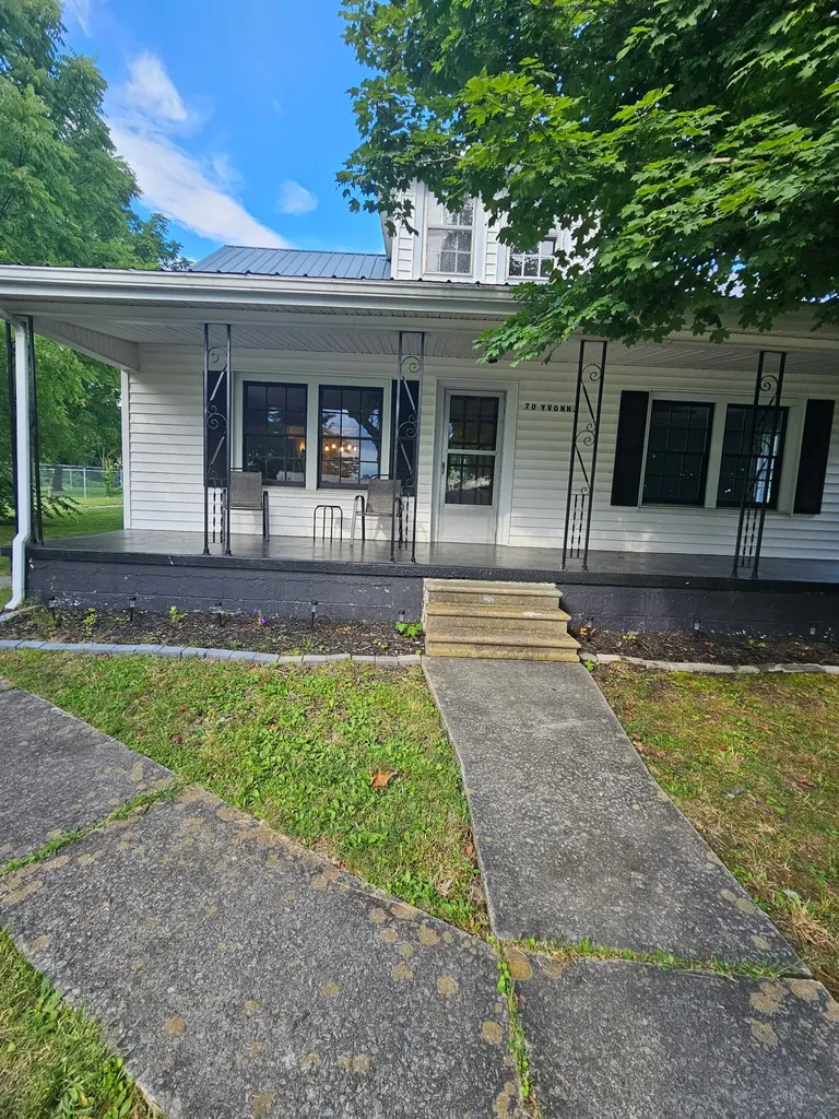 70 Yvonne Avenue Crossville TN 38555