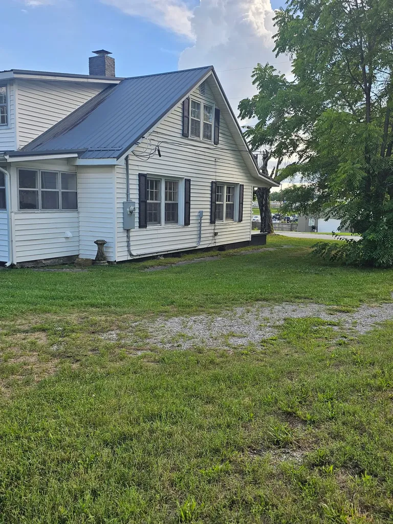 70 Yvonne Avenue Crossville TN 38555
