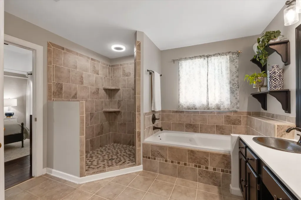 2804 Chapelwood Drive Hermitage TN 37076