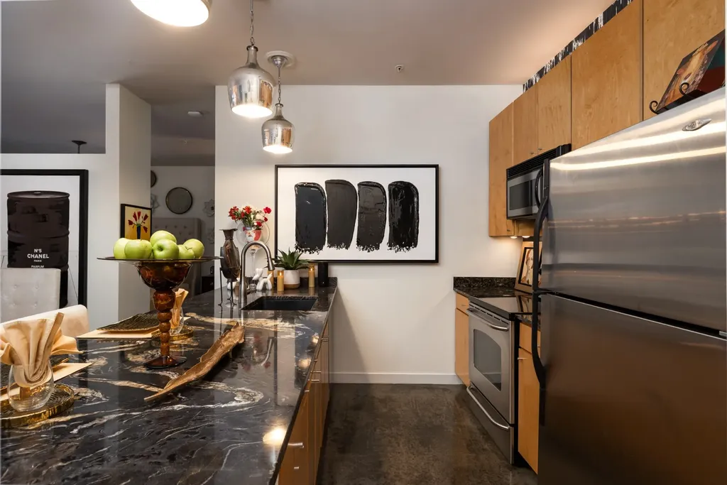 926 Woodland Street Nashville TN 37206