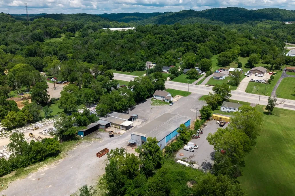 870 Springfield Highway Goodlettsville TN 37072