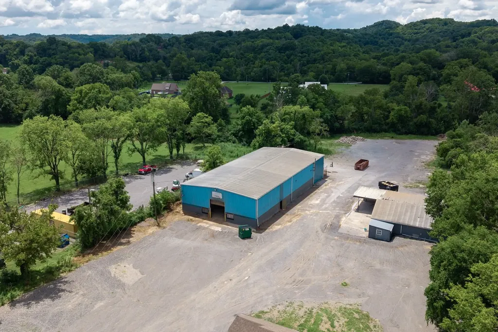 870 Springfield Highway Goodlettsville TN 37072