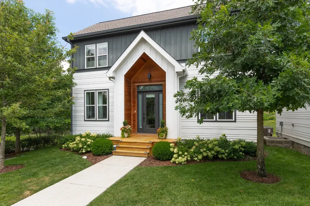646 Nashua Lane Nashville TN 37209