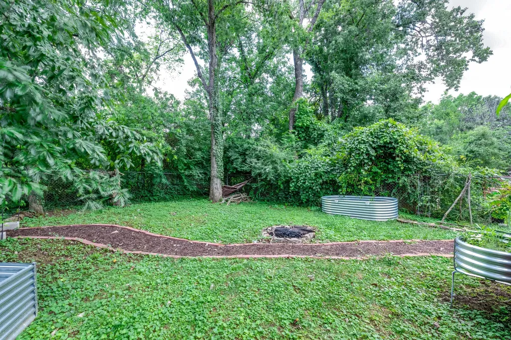 2604 Vista Lane Nashville TN 37207
