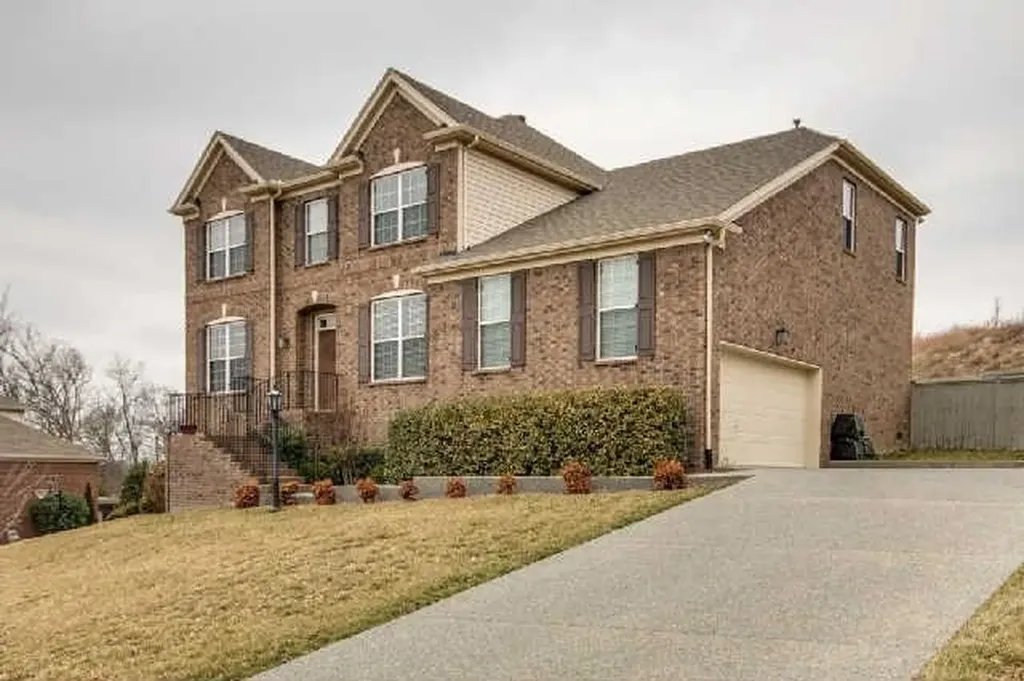 144 Ervin Street Hendersonville TN 37075