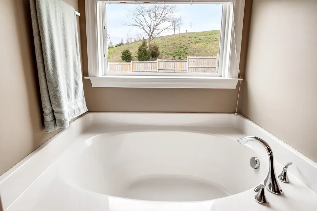 144 Ervin Street Hendersonville TN 37075