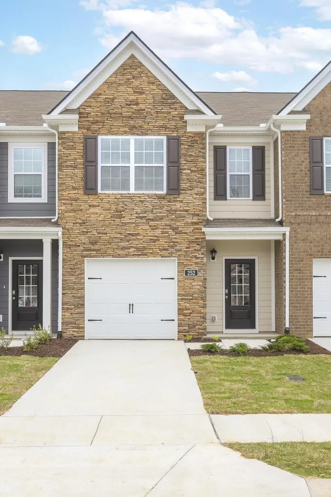 250 Hazel Lane Lebanon TN 37087
