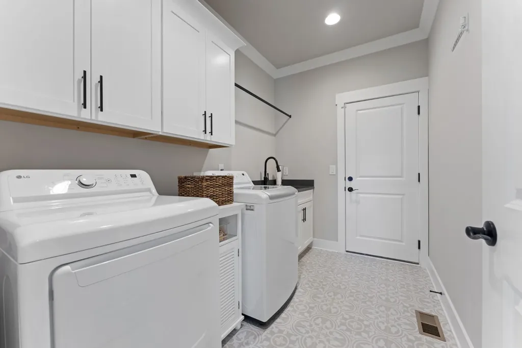 1016 Gadwall Lane Spring Hill TN 37174