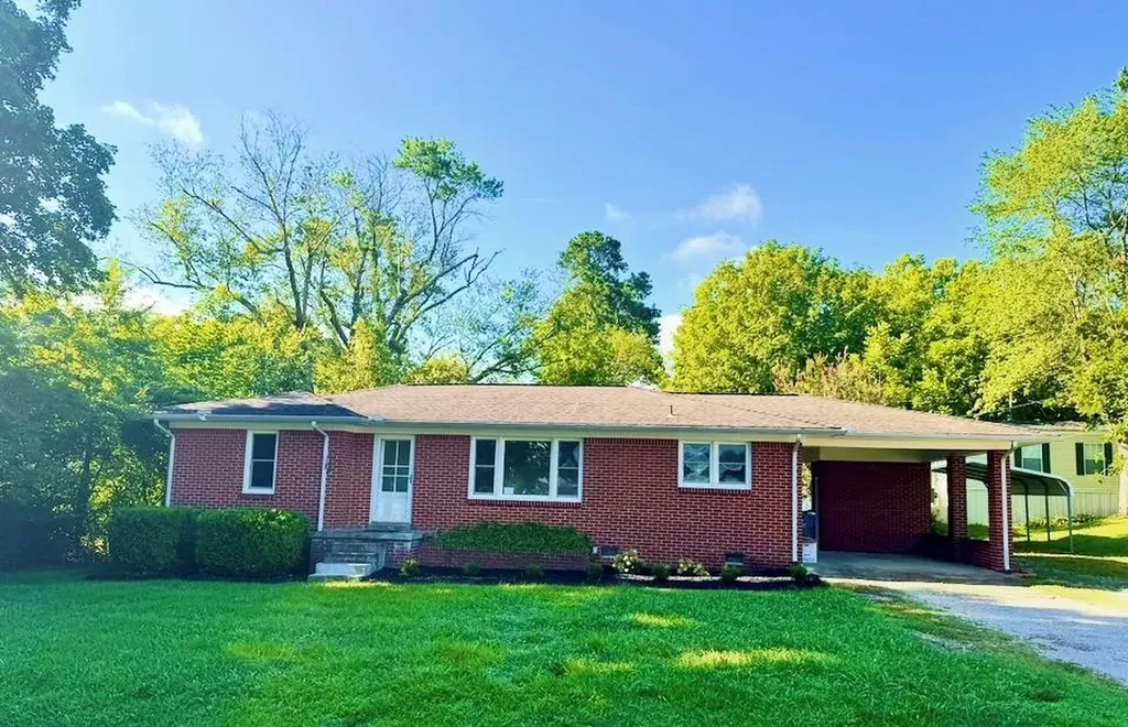 127 Davidson Street Camden TN 38320