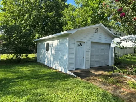 127 Davidson Street Camden TN 38320
