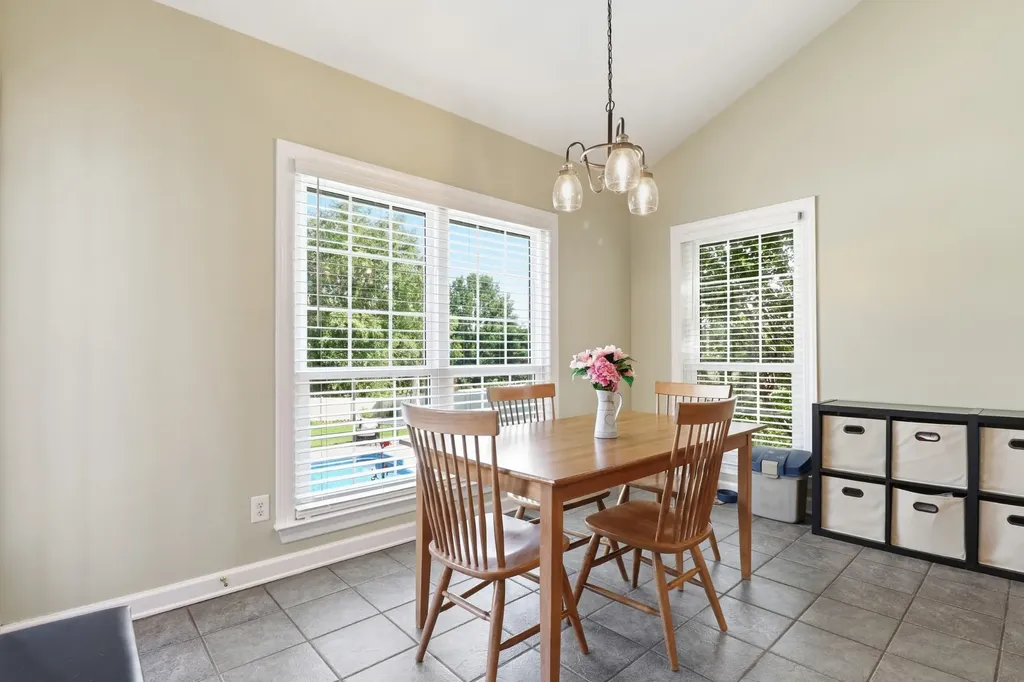 2010 Brunswick Drive Lebanon TN 37087
