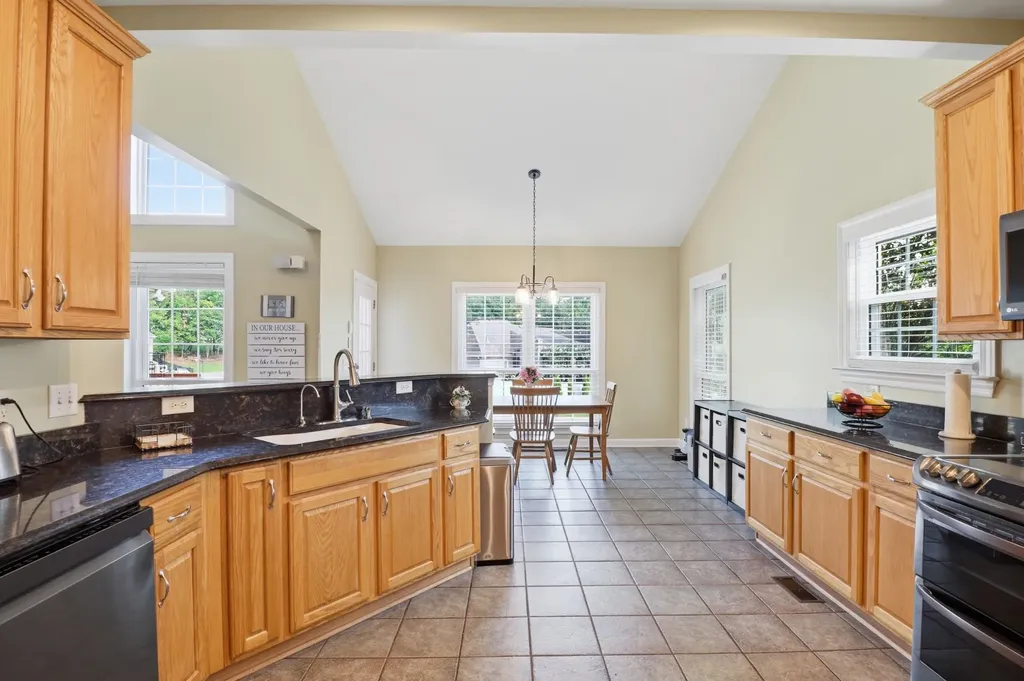 2010 Brunswick Drive Lebanon TN 37087