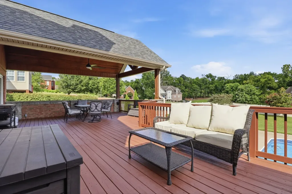 2010 Brunswick Drive Lebanon TN 37087