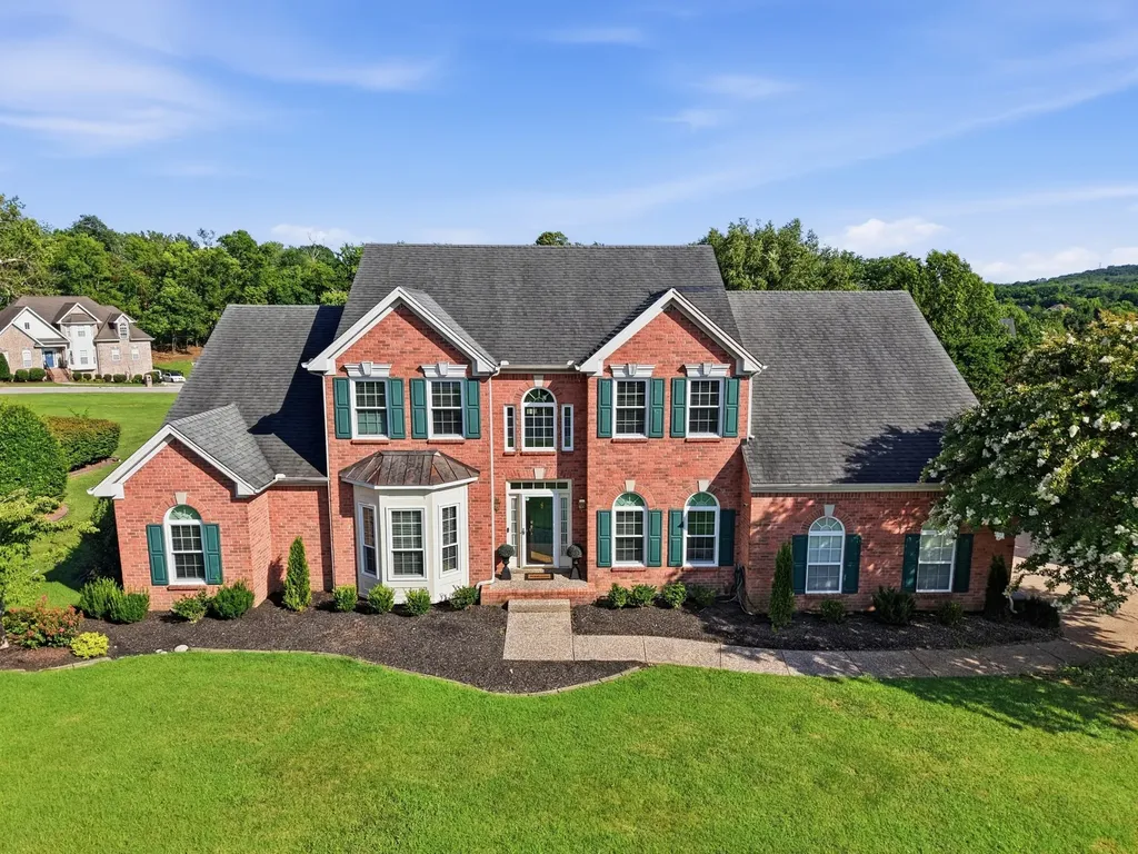 2010 Brunswick Drive Lebanon TN 37087