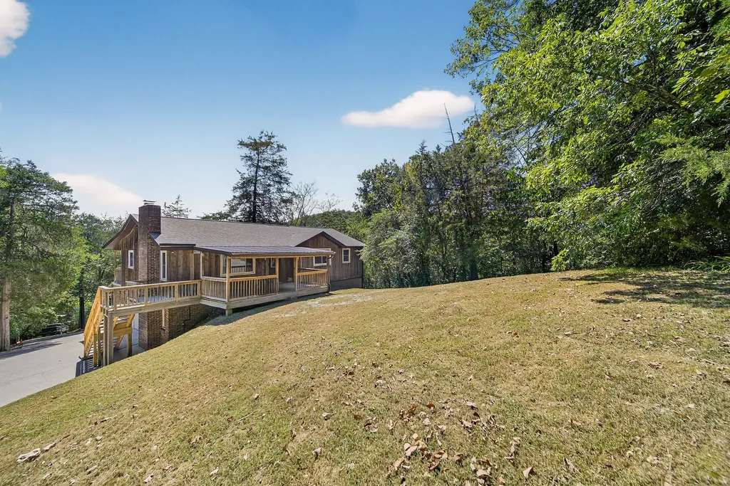 3390 Tyree Springs Road Hendersonville TN 37075
