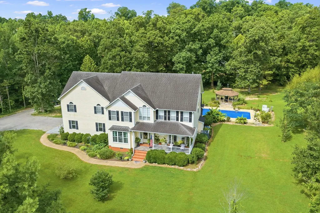 150 Beaver Lane Parsons TN 38363