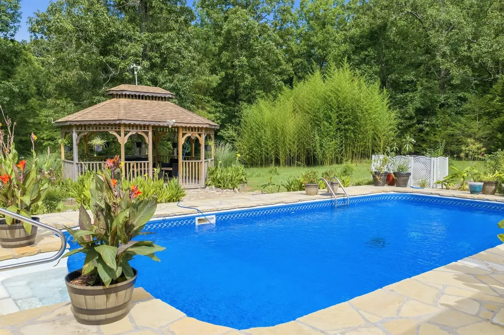 150 Beaver Lane Parsons TN 38363