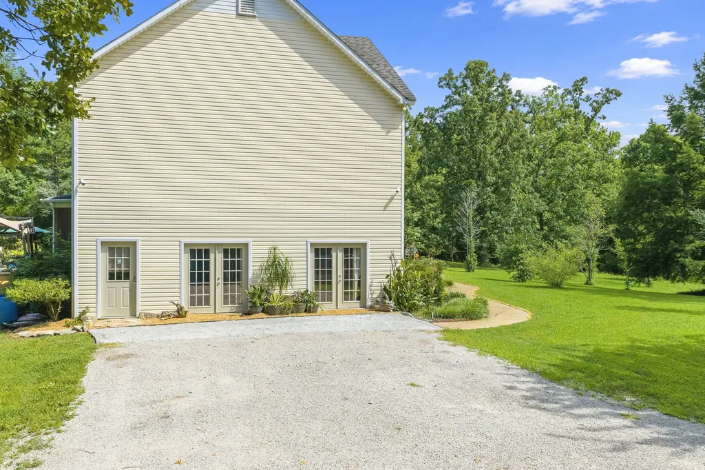 150 Beaver Lane Parsons TN 38363
