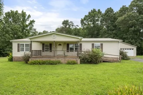 301 Shirley Bates Drive Clifton TN 38425