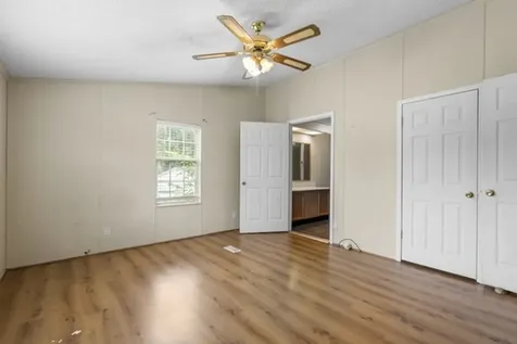 301 Shirley Bates Drive Clifton TN 38425