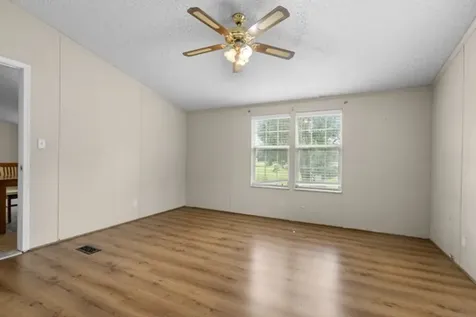 301 Shirley Bates Drive Clifton TN 38425