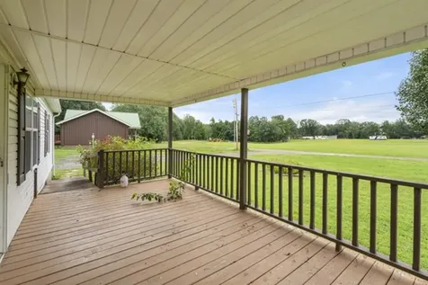 301 Shirley Bates Drive Clifton TN 38425
