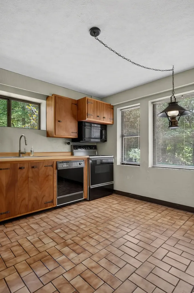 1403 Tanasi Trail Cookeville TN 38506