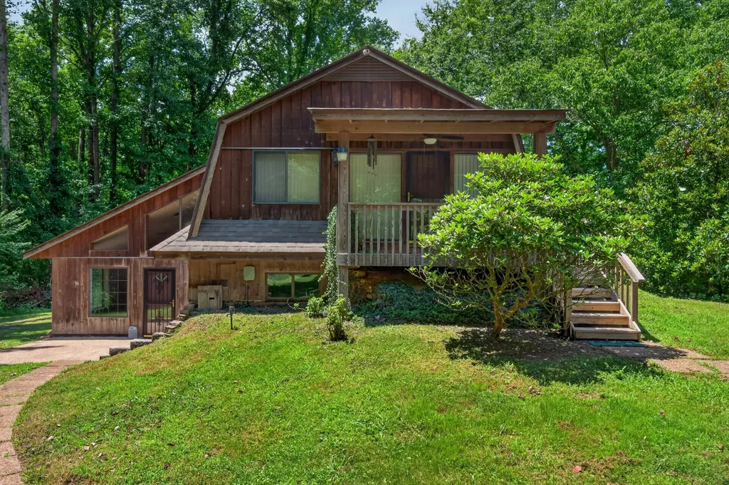 1403 Tanasi Trail Cookeville TN 38506