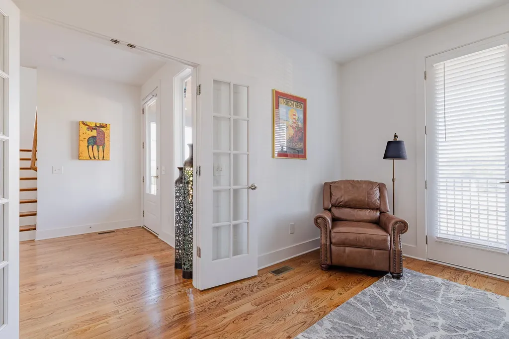 60 Twin Street Nashville TN 37209