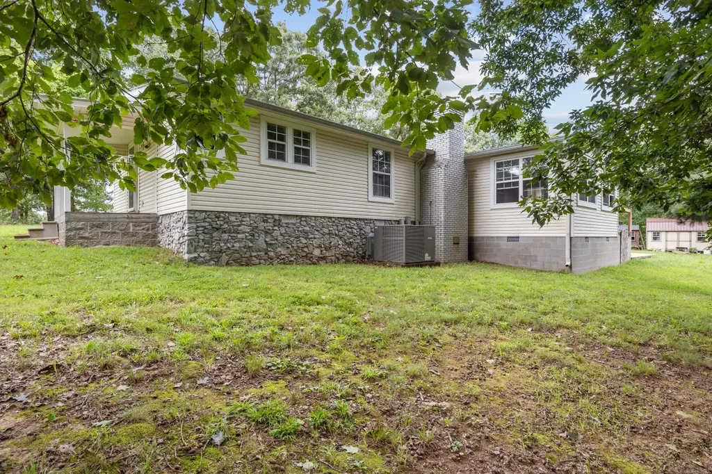 908 Bear Cub Run Centerville TN 37033