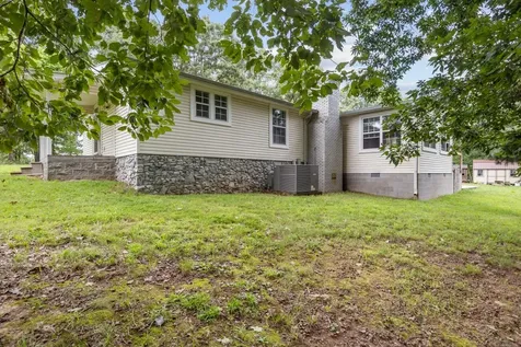 908 Bear Cub Run Centerville TN 37033