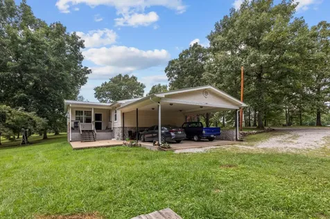 908 Bear Cub Run Centerville TN 37033