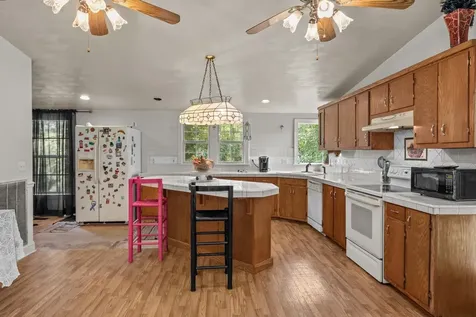 908 Bear Cub Run Centerville TN 37033