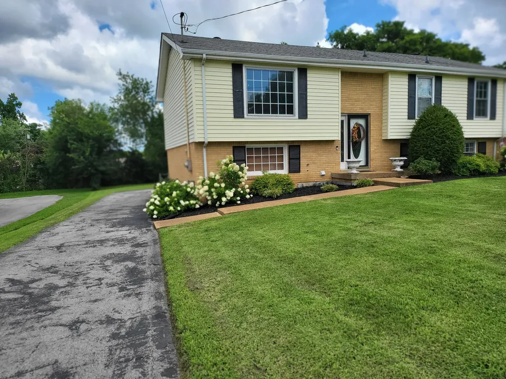 629 Dutchmans Drive Hermitage TN 37076