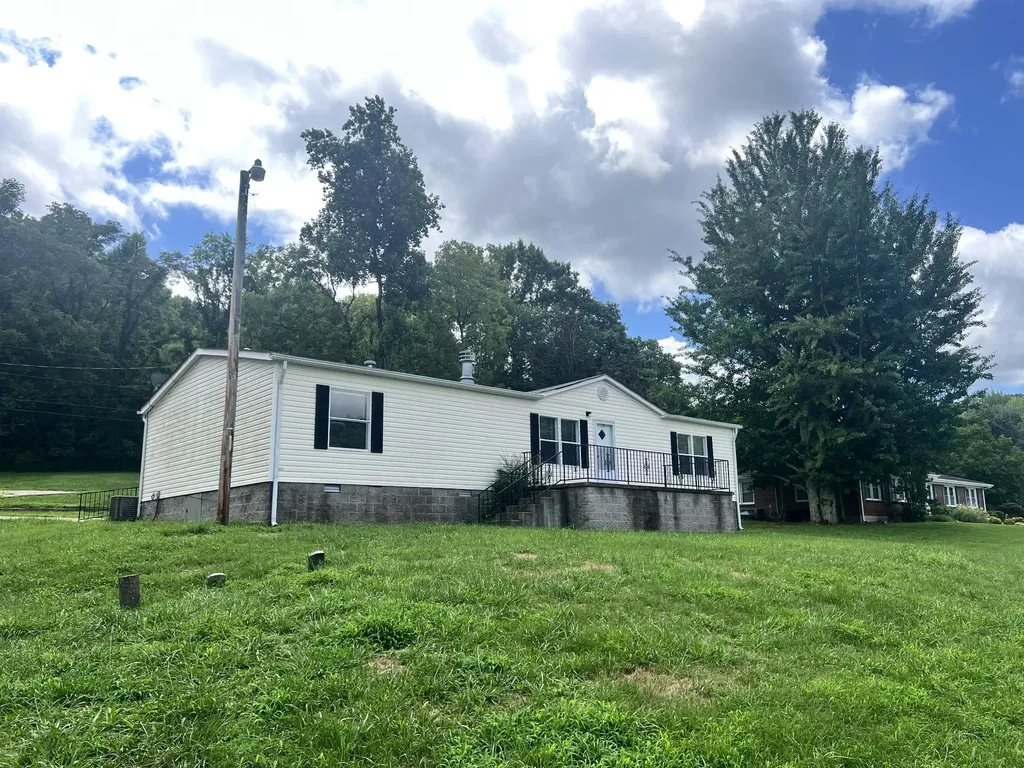 48 Turkey Creek Highway Carthage TN 37030