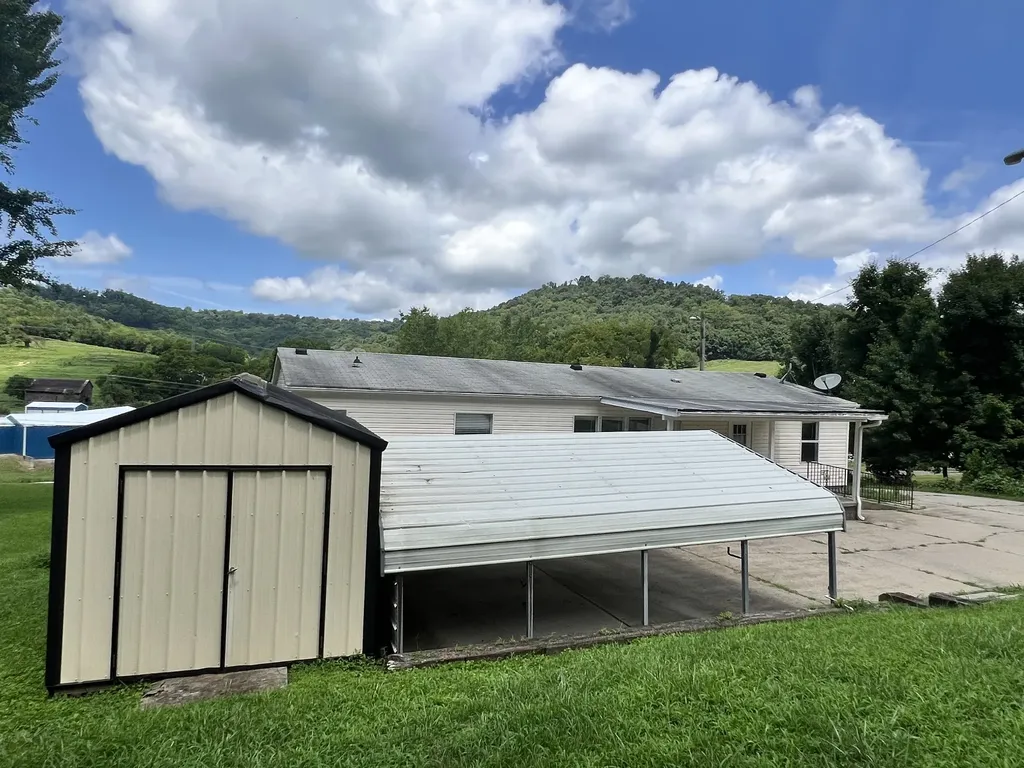 48 Turkey Creek Highway Carthage TN 37030