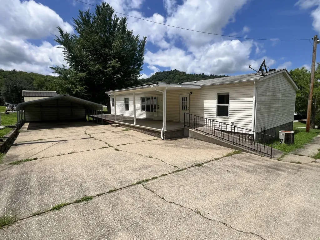 48 Turkey Creek Highway Carthage TN 37030