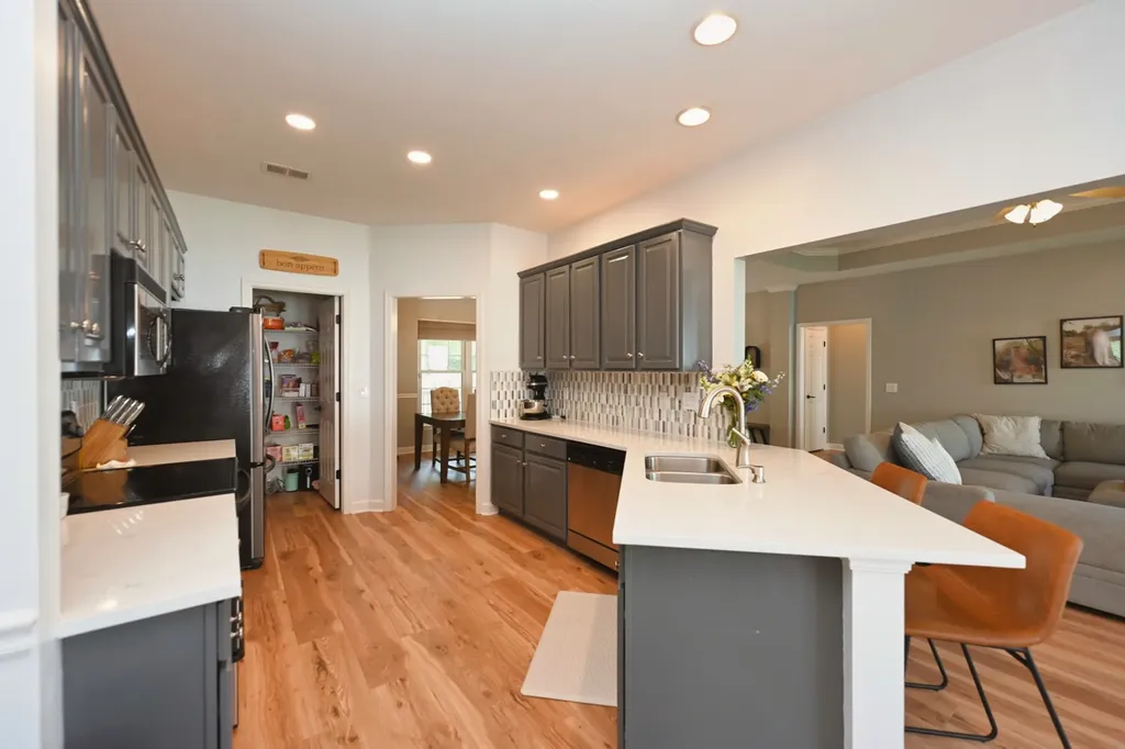 600 Sitting Mill Court Nashville TN 37211