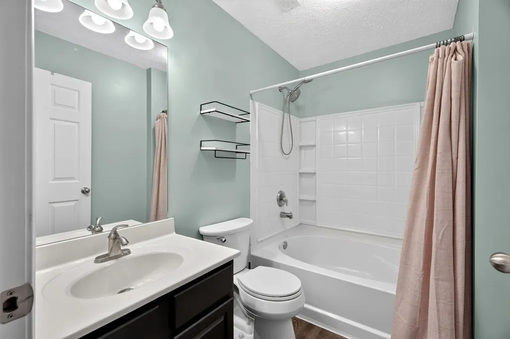 7277 Charlotte Pike Nashville TN 37209