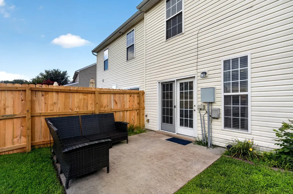 7277 Charlotte Pike Nashville TN 37209