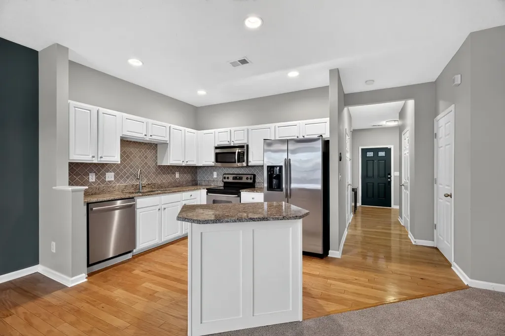 7277 Charlotte Pike Nashville TN 37209