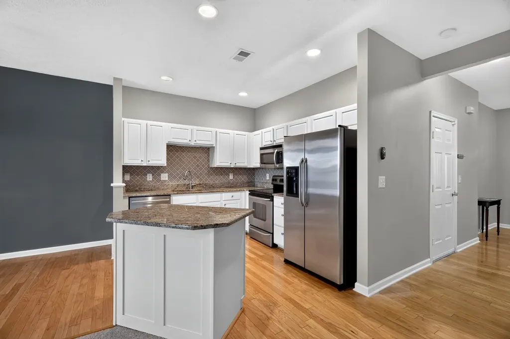 7277 Charlotte Pike Nashville TN 37209