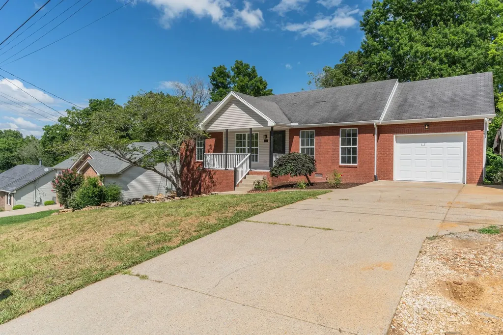 107 Overlook Trail Goodlettsville TN 37072