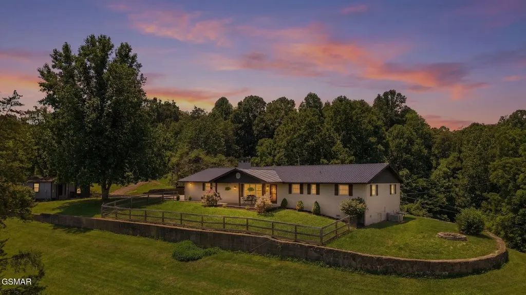 1317 Dupont Road Seymour TN 37865