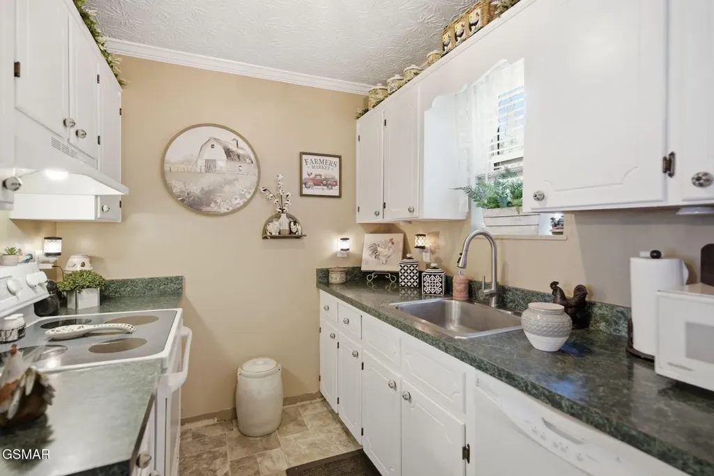 1317 Dupont Road Seymour TN 37865