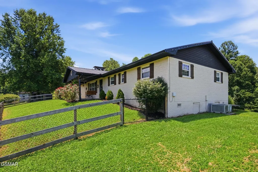 1317 Dupont Road Seymour TN 37865