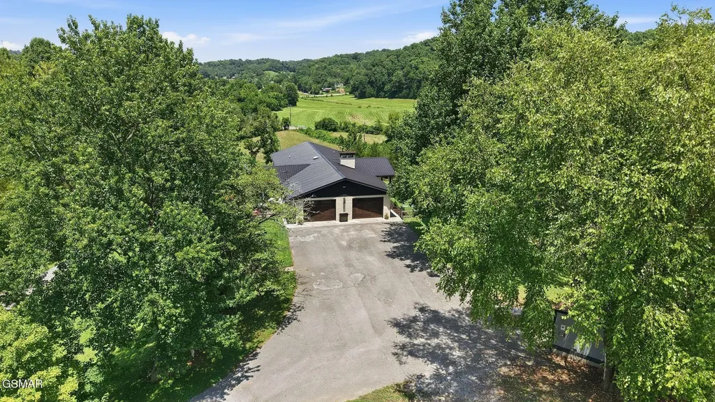 1317 Dupont Road Seymour TN 37865